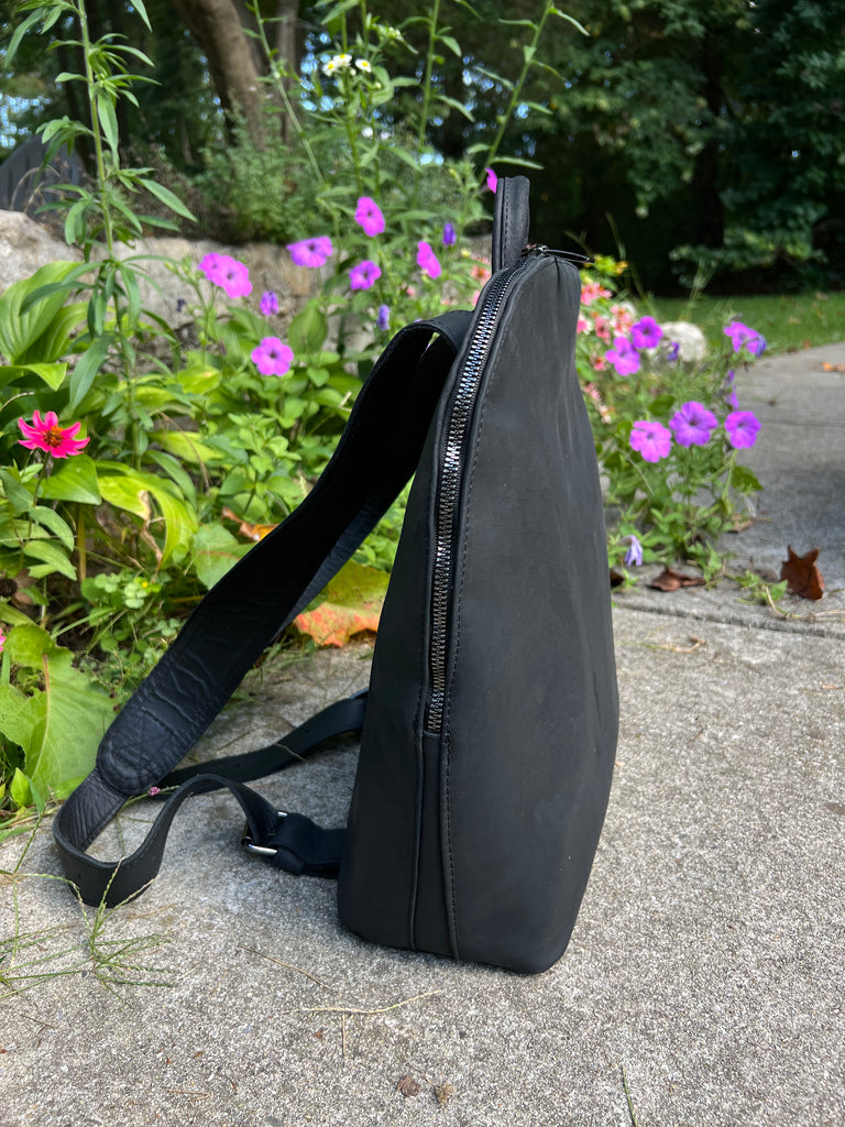 Mar Backpack - Distressed Black