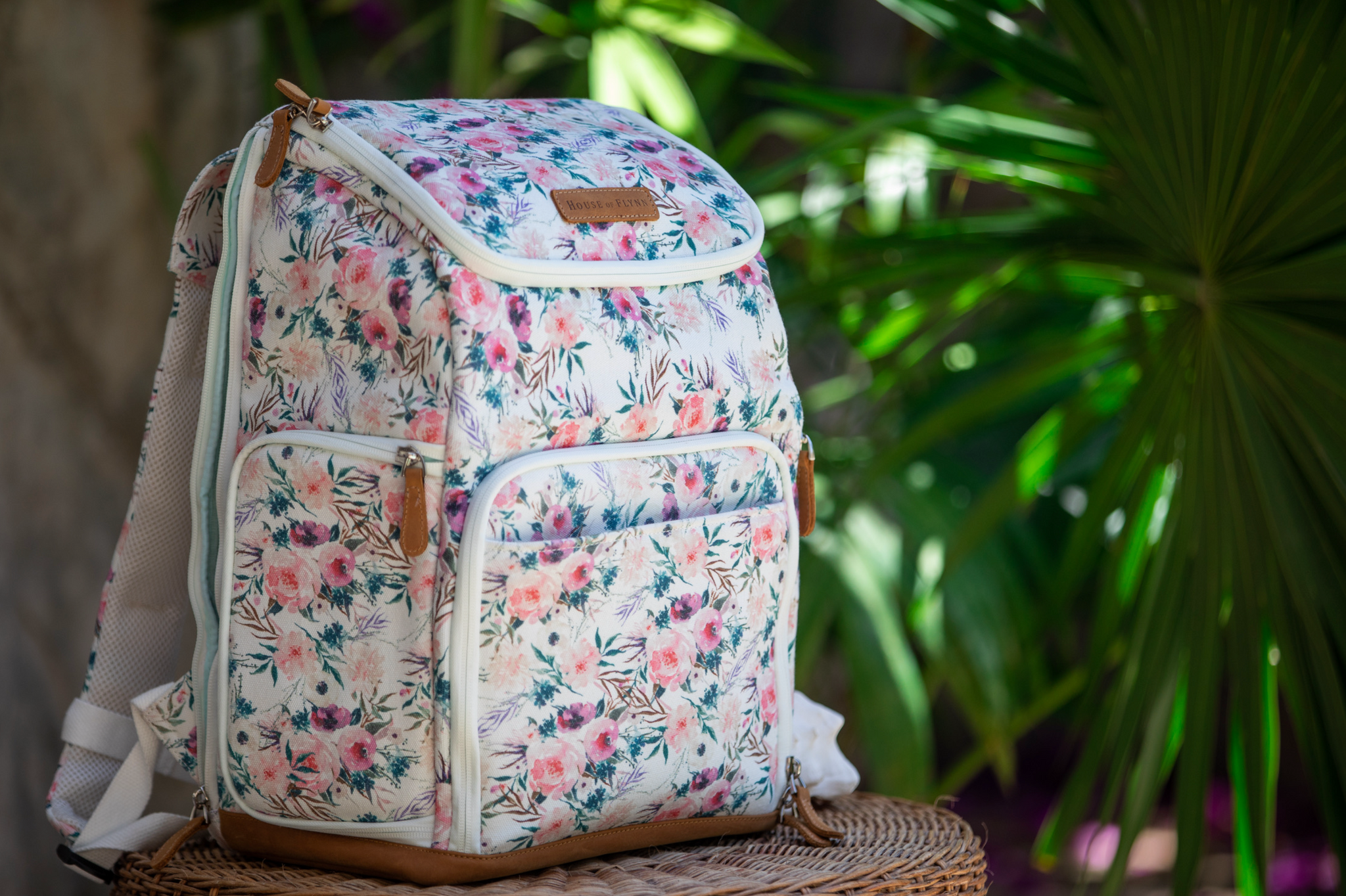 Lima Backpack - Playa | Stylish, Designer Camera Bags for  display picture 3