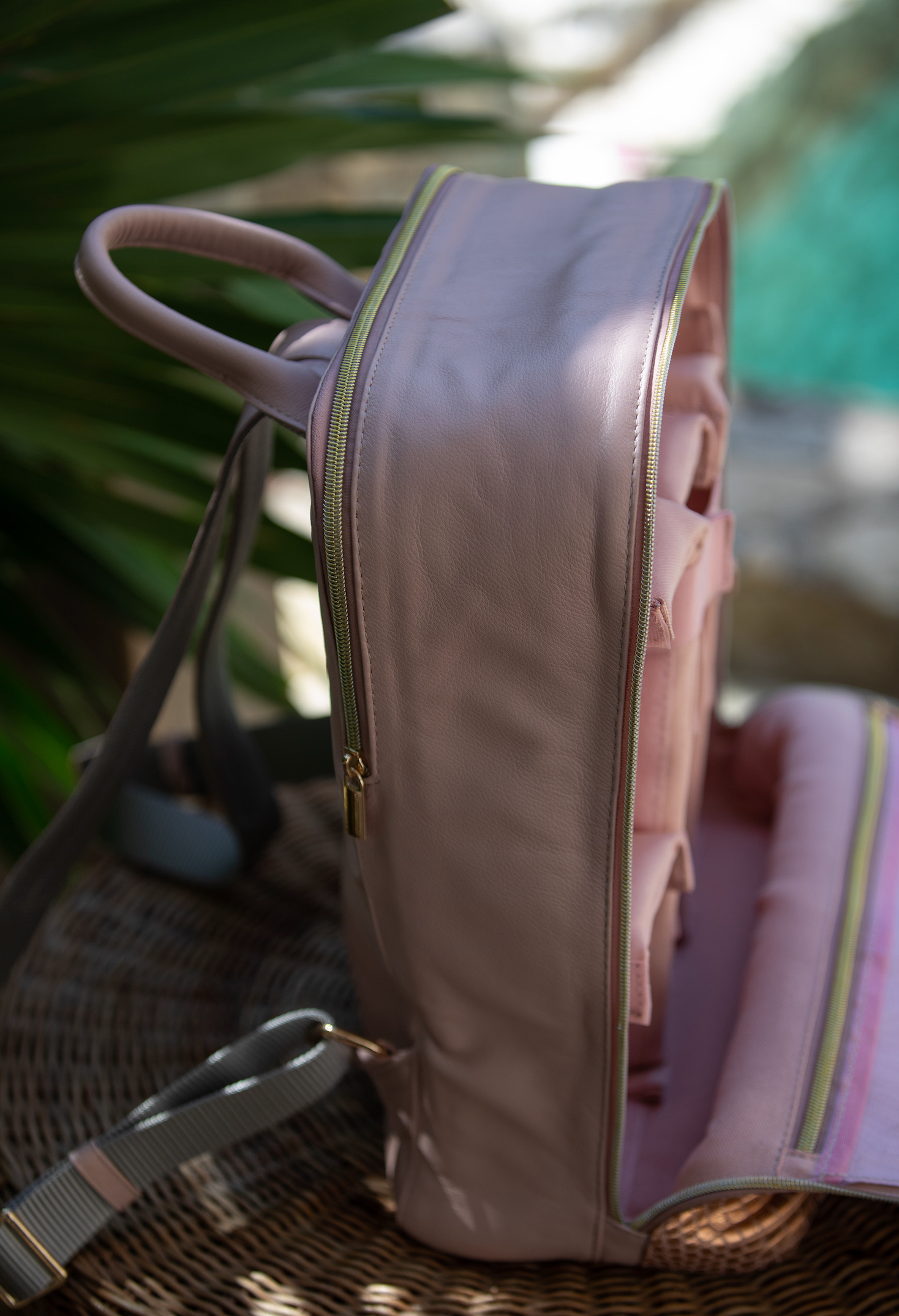 Olivia - Rose Gold Crocodile | Stylish, Designer Camera Bags for Professional Photographers Olivia - Rose Gold Crocodile | Stylish, Designer Camera Bags for Professional Photographers