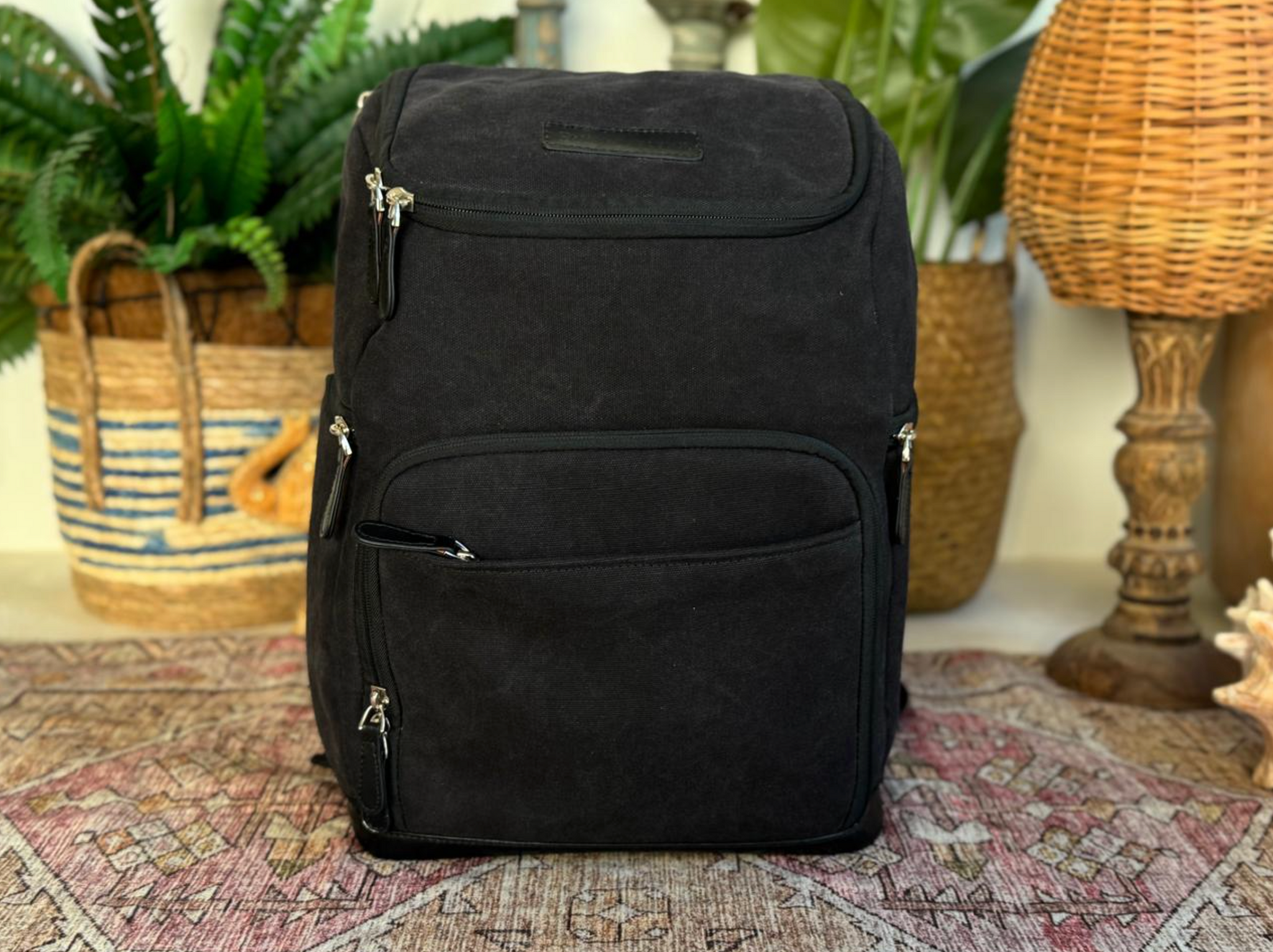 backpack with pockets and leather bottom Lima Backpack