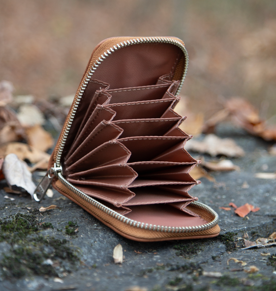 Card Holder - Willow Root