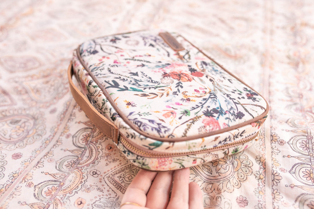 Slim Organization Case- Blush Fable