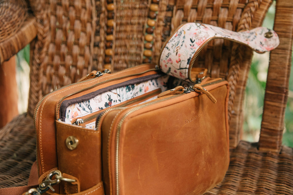 Travel Organizer Purse - Vintage Brown