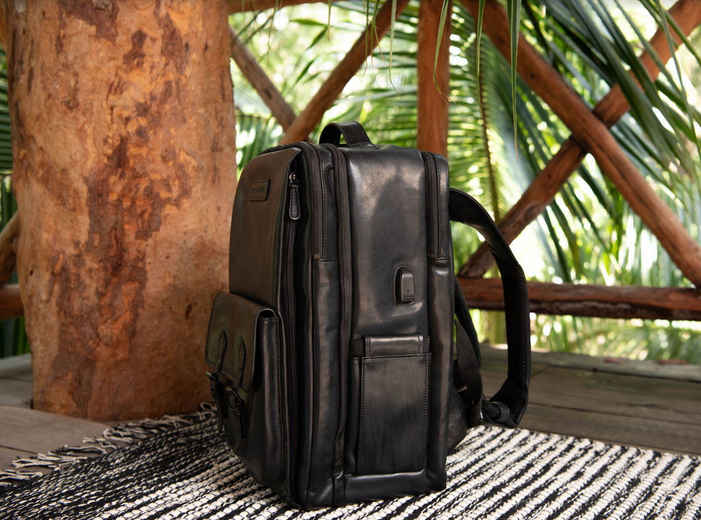 Bahia Backpack - Onyx Black