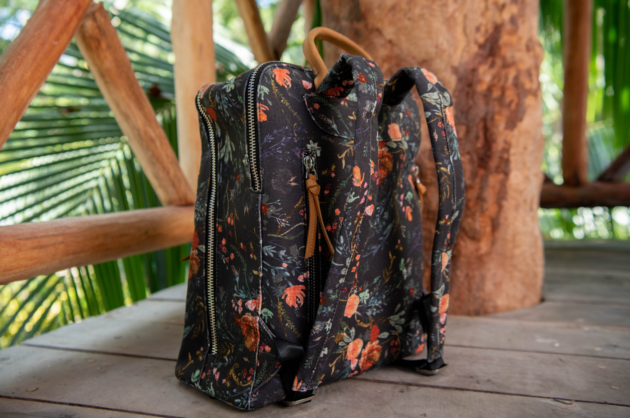 backpacks like the north face NWT The North Face Unisex RECON Day Travel Hike Student 30L Backpack Black  $125