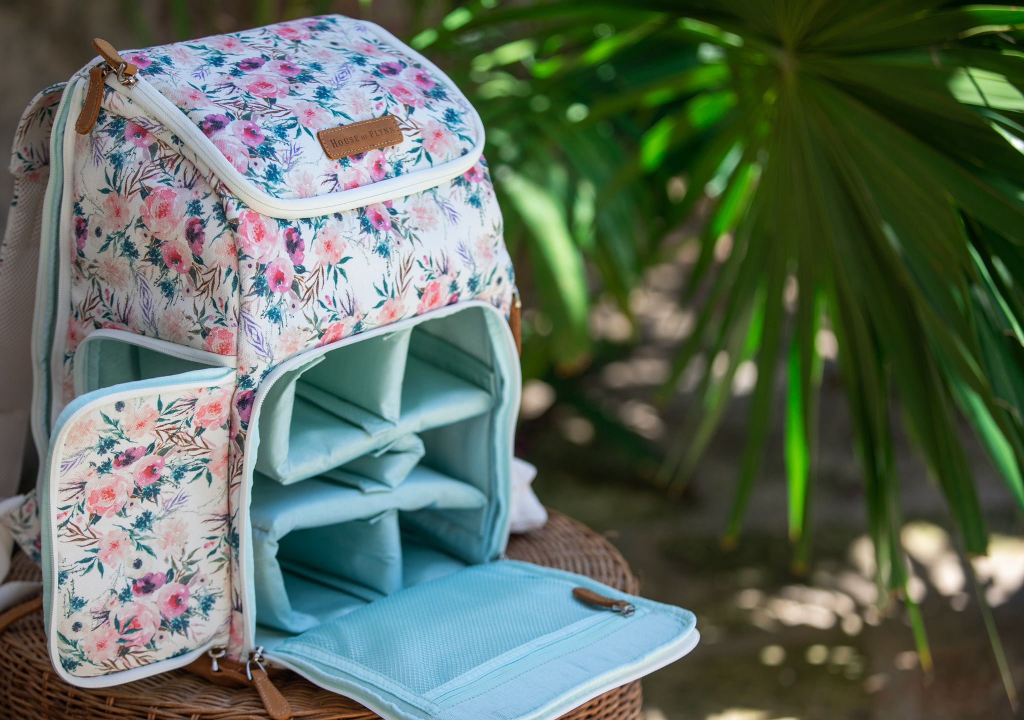 House of Flynn - Aqua Camera Backpack The House of Flynn | Camera Bags | Women main image 3